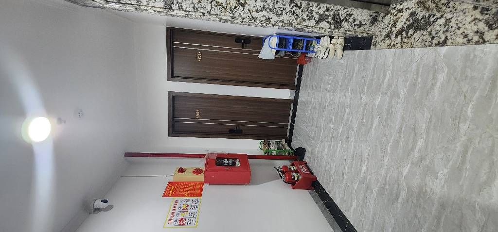 Bán nhà Thúy Lĩnh - diện tích 106m2 6 tầng - Căn hộ dòng tiền mặt tiền khủng cho thuê - giá 20,5 tỷ