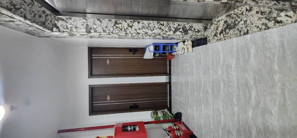Bán nhà Thúy Lĩnh - diện tích 106m2 6 tầng - Căn hộ dòng tiền mặt tiền khủng cho thuê - giá 20,5 tỷ