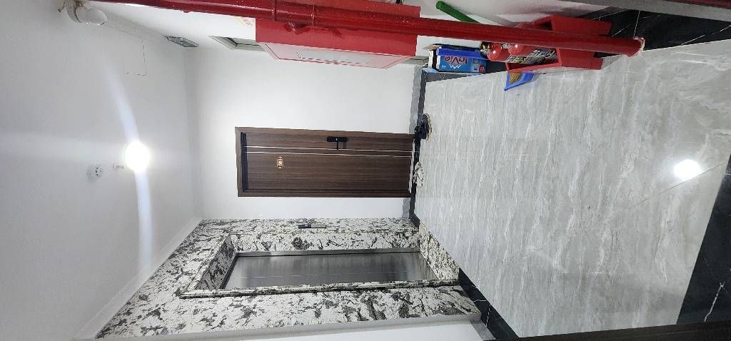 Bán nhà Thúy Lĩnh - diện tích 106m2 6 tầng - Căn hộ dòng tiền mặt tiền khủng cho thuê - giá 20,5 tỷ