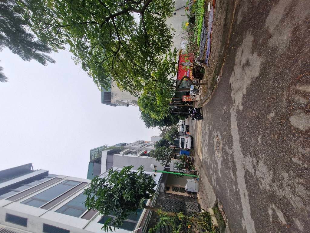 Bán nhà Hoàng Mai - diện tích 60m2 2 tầng - Ô TÔ TRÁNH - giá 18,5 tỷ