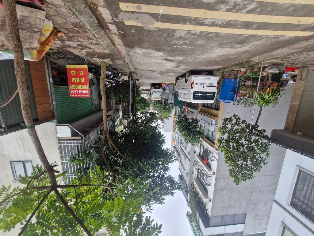 Bán nhà Hoàng Mai - diện tích 60m2 2 tầng - Ô TÔ TRÁNH - giá 18,5 tỷ