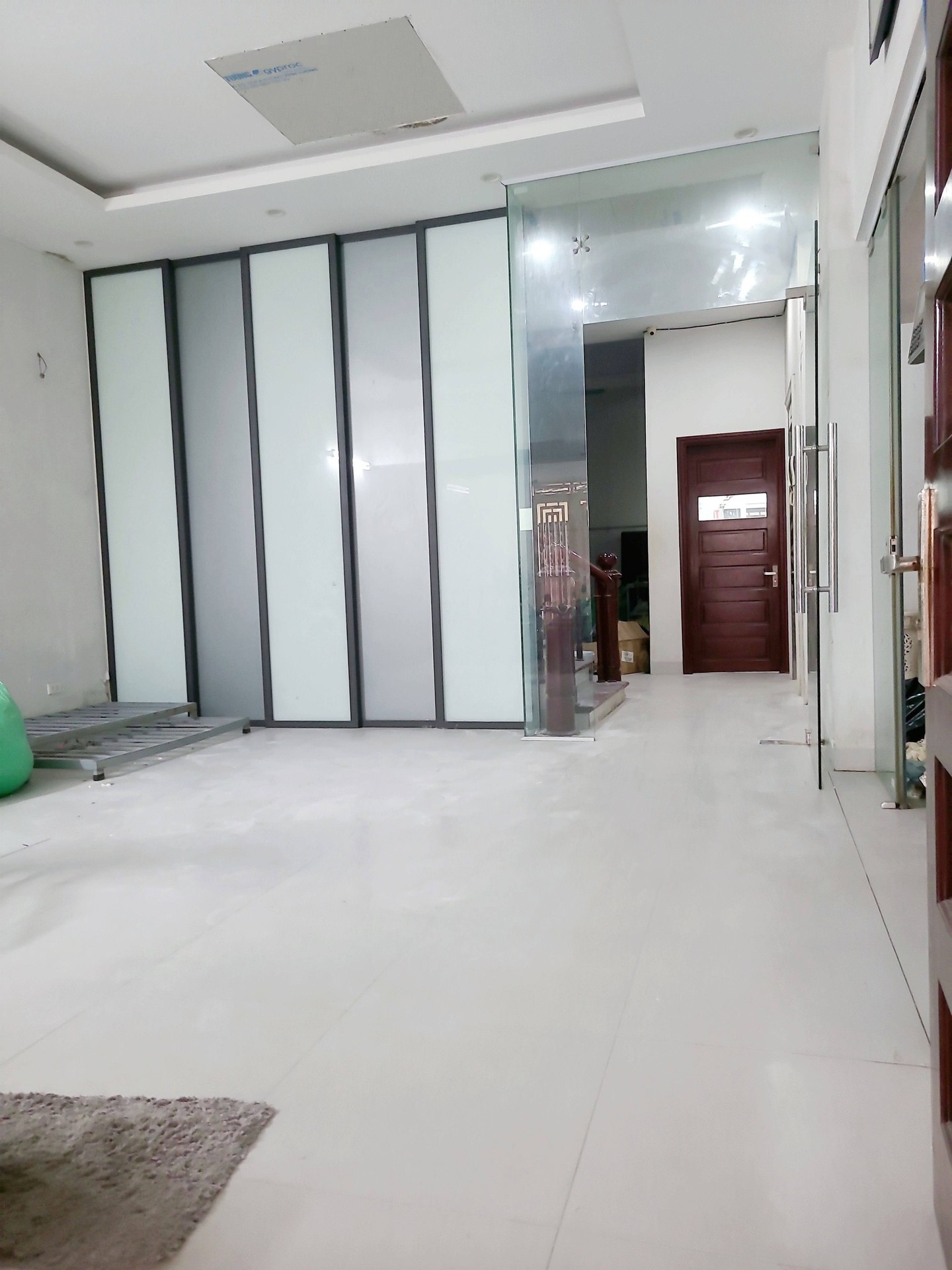 Bán nhà Thịnh Liệt - diện tích 161m2 5 tầng - Thang máy, Gara ô tô - giá 43 tỷ