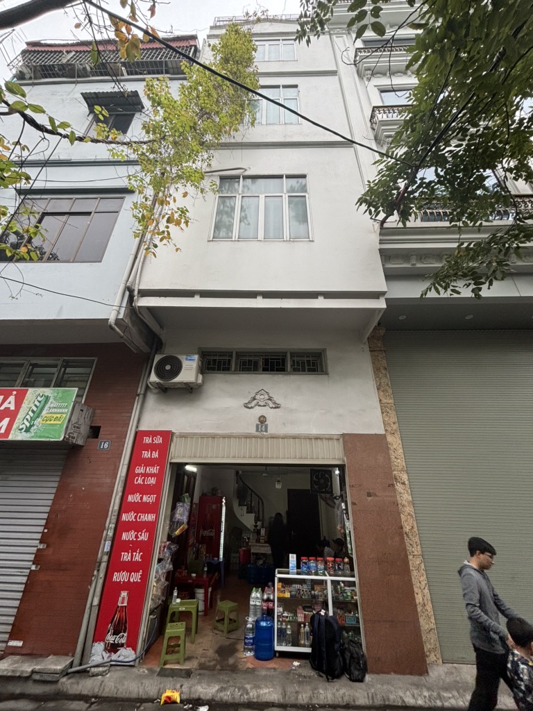 Bán nhà Nguyễn Trãi - diện tích 118.2m2 4 tầng - Ô TÔ TRÁNH - giá 33 tỷ