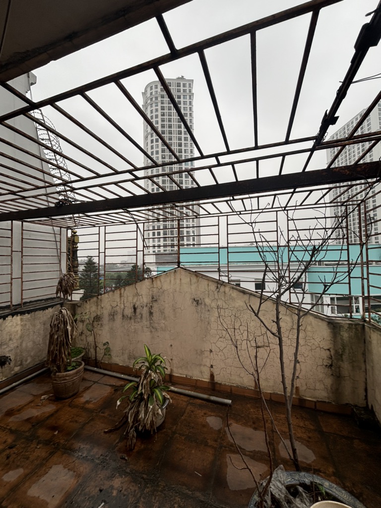 Bán nhà Nguyễn Trãi - diện tích 118.2m2 4 tầng - Ô TÔ TRÁNH - giá 33 tỷ