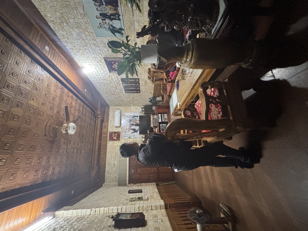 Bán nhà Nguyễn Trãi - diện tích 118.2m2 4 tầng - Ô TÔ TRÁNH - giá 33 tỷ