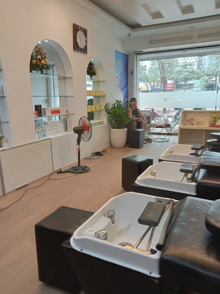 Bán nhà Vũ Tông Phan - diện tích 48.3m2 6 tầng - Nhà thoáng trước thoáng sau - giá 30 tỷ