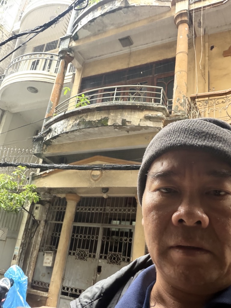 Bán nhà Huỳnh Thúc Kháng - diện tích 80.3m2 5 tầng - Ô tô tránh - giá 37 tỷ