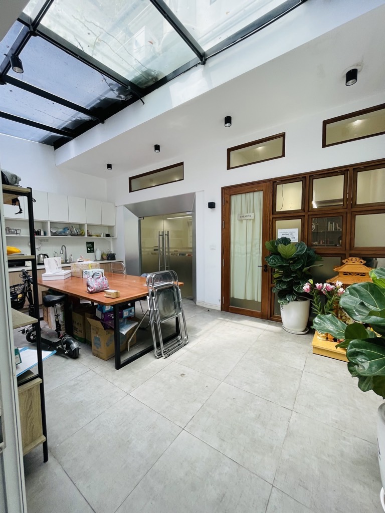 Bán nhà Đặng Văn Ngữ - diện tích 106m2 4 tầng - Ngõ ô tô - giá 33,5 tỷ