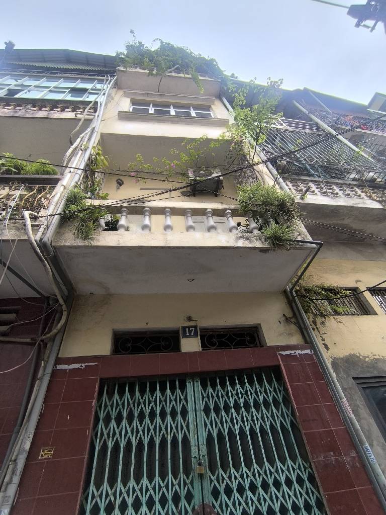Bán nhà Đình Đại - diện tích 16m2 3 tầng - ô tô đỗ cửa - giá 5,9 tỷ
