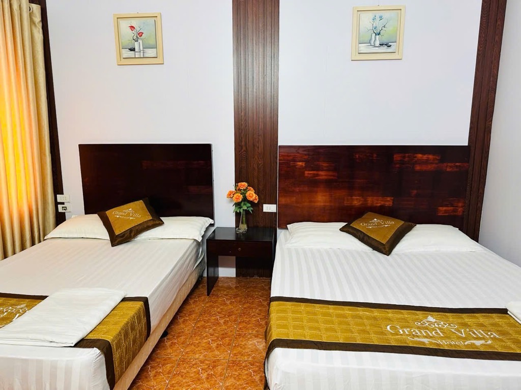 Bán nhà Hoàng Ngân - diện tích 50m2 5 tầng - ô tô tránh - giá 12,5 tỷ