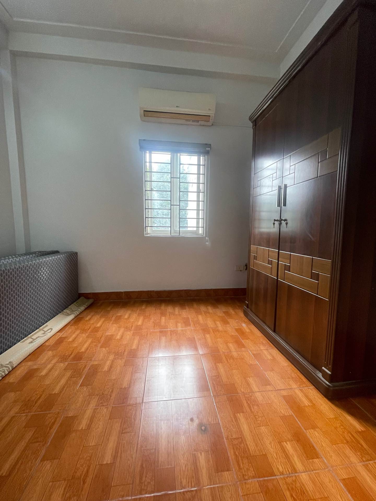 Bán nhà Lĩnh Nam - diện tích 30m2 4 tầng - Ô TÔ QUA NHÀ - giá 9,2 tỷ