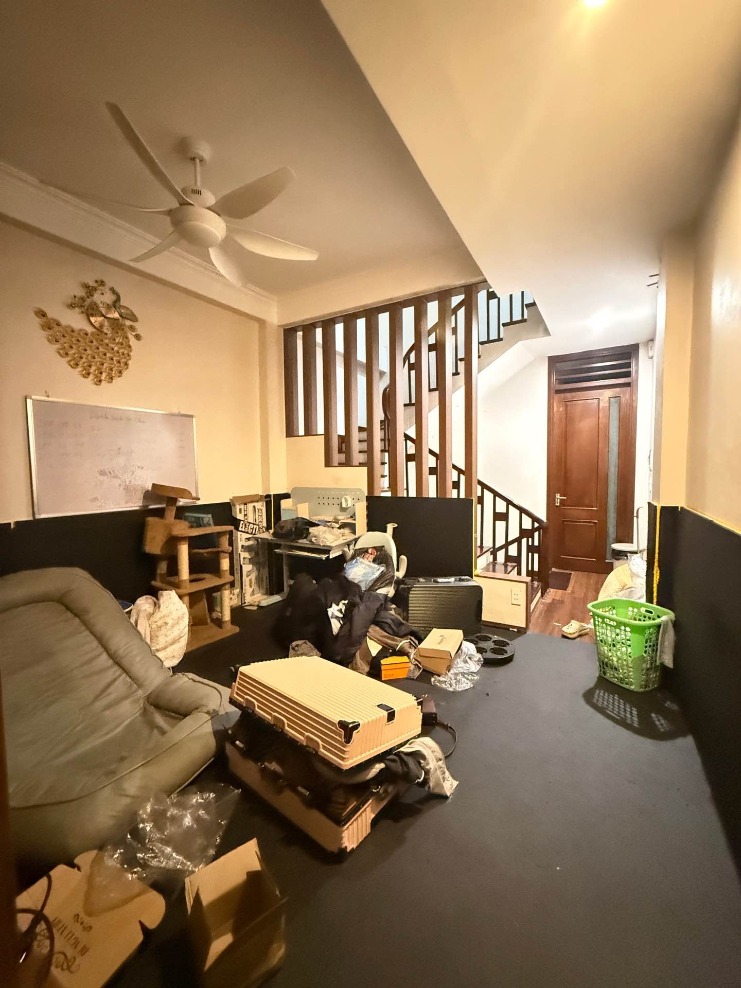 Bán nhà Giáp Bát - diện tích 60m2 4 tầng - Ô tô đỗ cửa - giá 15,5 tỷ