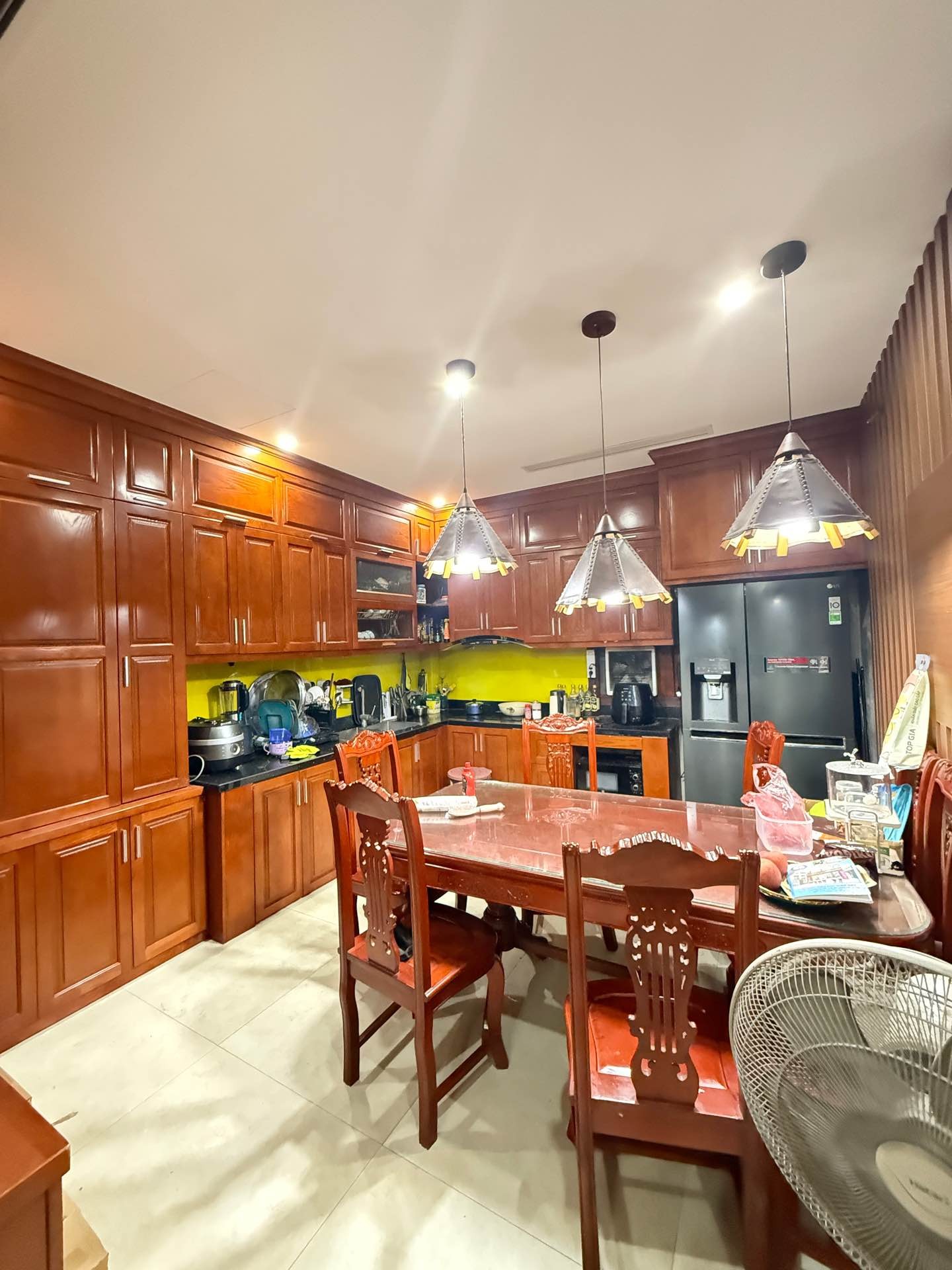 Bán nhà Giáp Bát - diện tích 60m2 4 tầng - Ô tô đỗ cửa - giá 15,5 tỷ
