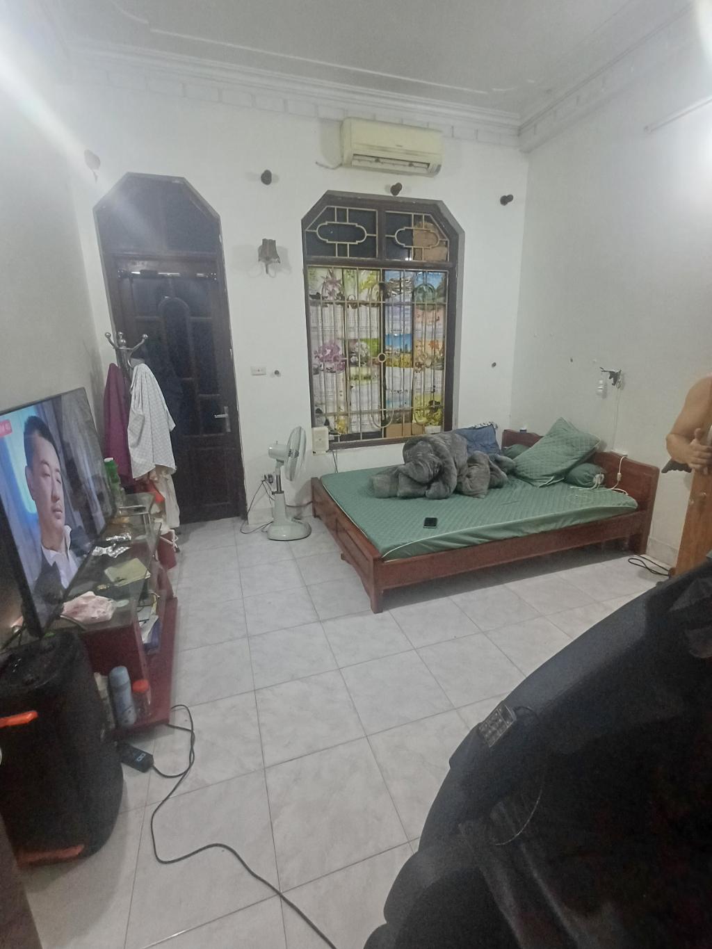 Bán nhà Tân Lạc - diện tích 49m2 4 tầng - Sổ đỏ chính chủ - giá 8,6 tỷ
