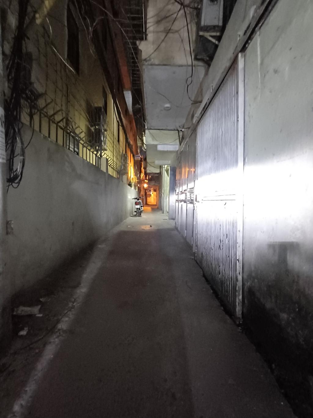 Bán nhà Tân Lạc - diện tích 49m2 4 tầng - Sổ đỏ chính chủ - giá 8,6 tỷ