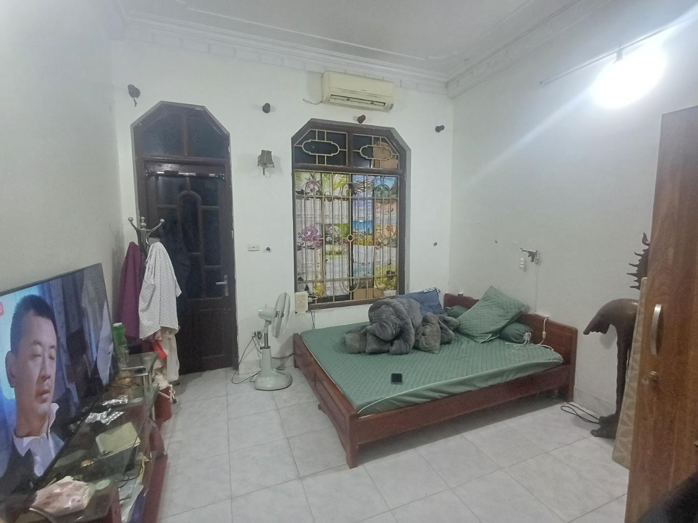 Bán nhà Tân Lạc - diện tích 49m2 4 tầng - Sổ đỏ chính chủ - giá 8,6 tỷ