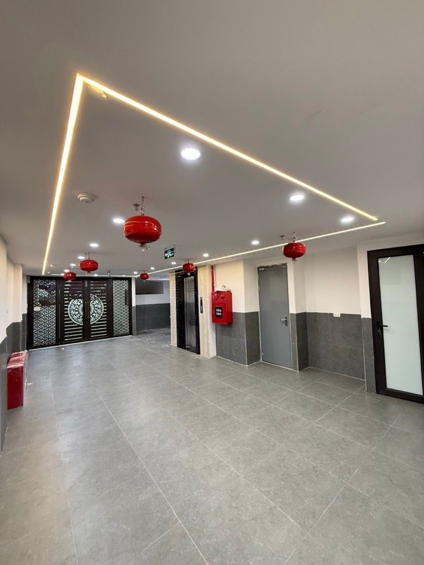 Bán nhà Đại Linh - diện tích 96m2 9 tầng - Lô góc 3 mặt thoáng - giá 45,5 tỷ