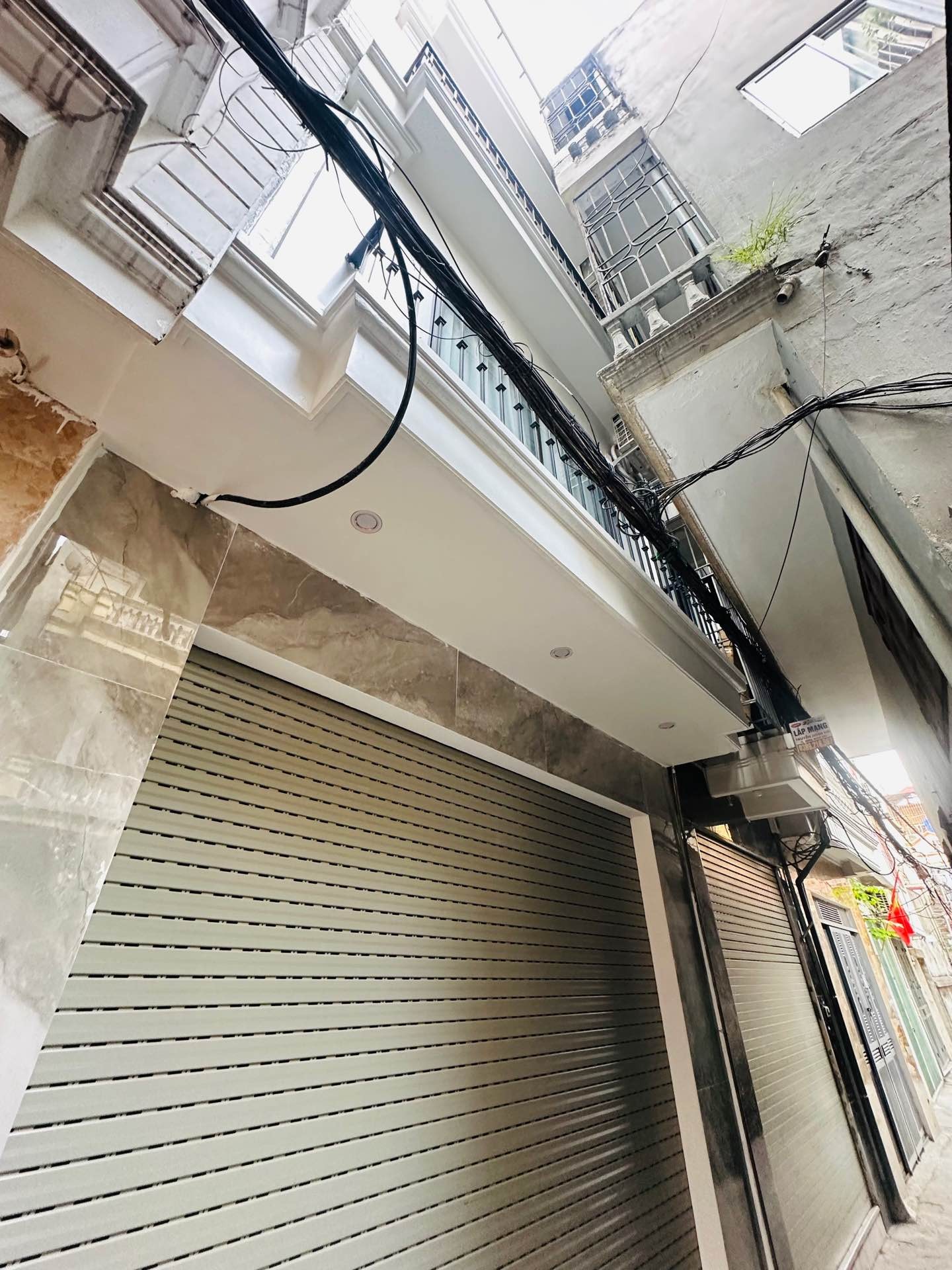 Bán nhà Tam Trinh - diện tích 33m2 6 tầng - Nhà đẹp thang máy - giá 12 tỷ