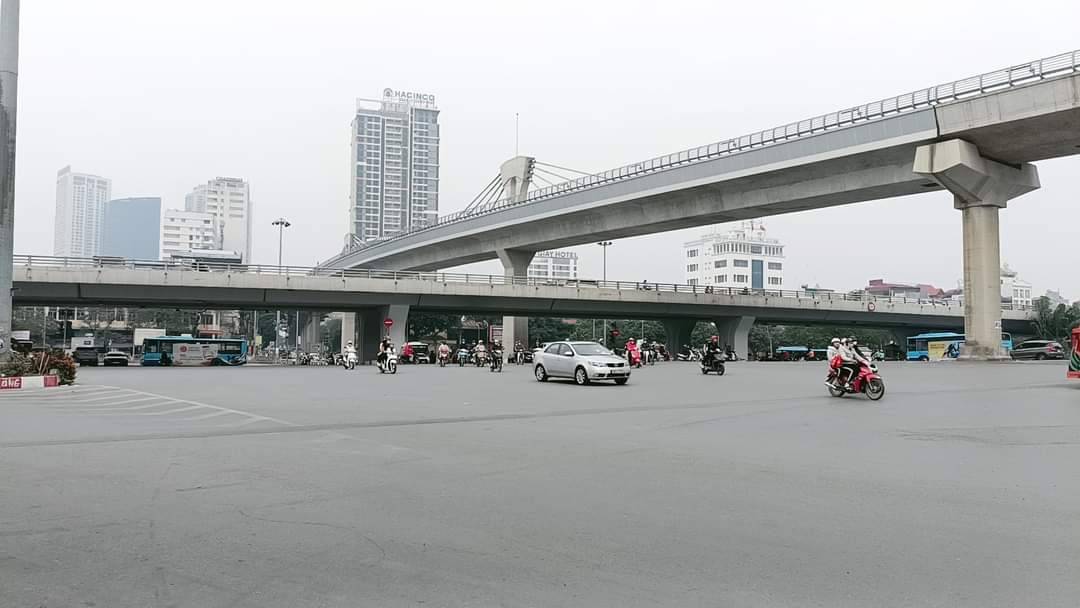 Bán nhà Cầu Giấy - diện tích 65.7m2 1 tầng - Mặt phố Cầu Giấy - giá 20 tỷ