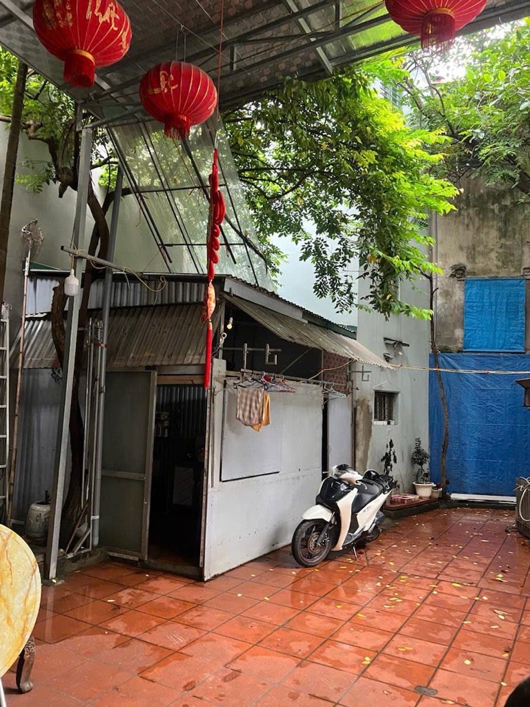 Bán nhà Đê trần khát chân - diện tích 243m2 3 tầng - Mặt phố - giá 52 tỷ