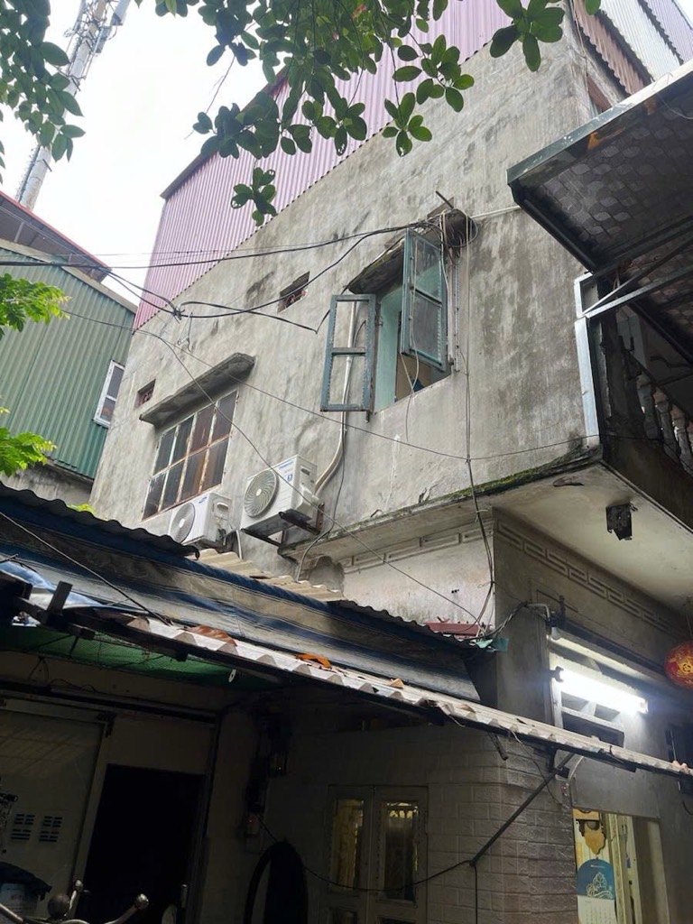 Bán nhà Đê trần khát chân - diện tích 243m2 3 tầng - Mặt phố - giá 52 tỷ