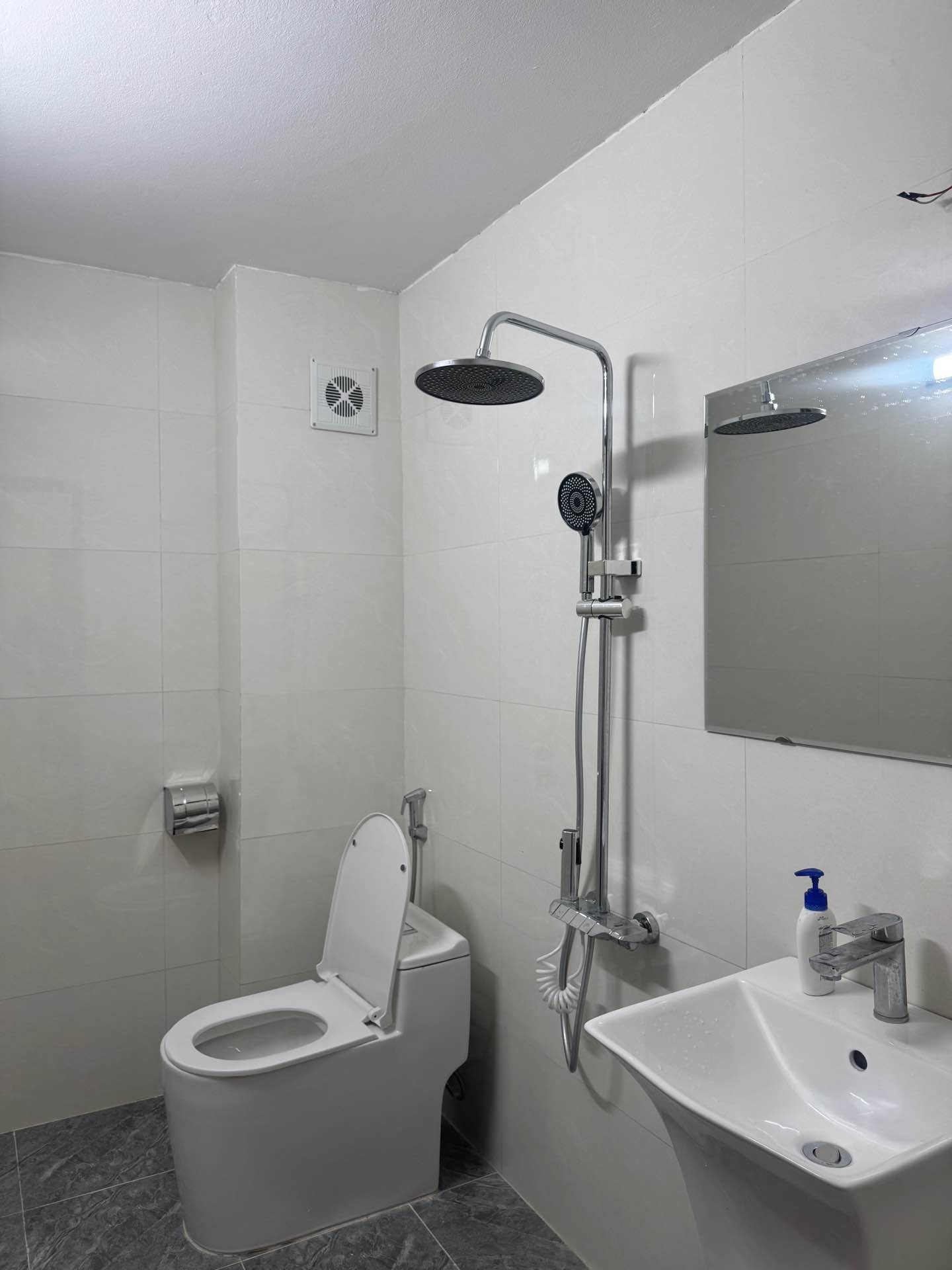Bán nhà Lương Khánh Thiện - diện tích 54m2 5 tầng - Nhà mới, thoáng trước sau - giá 15,4 tỷ