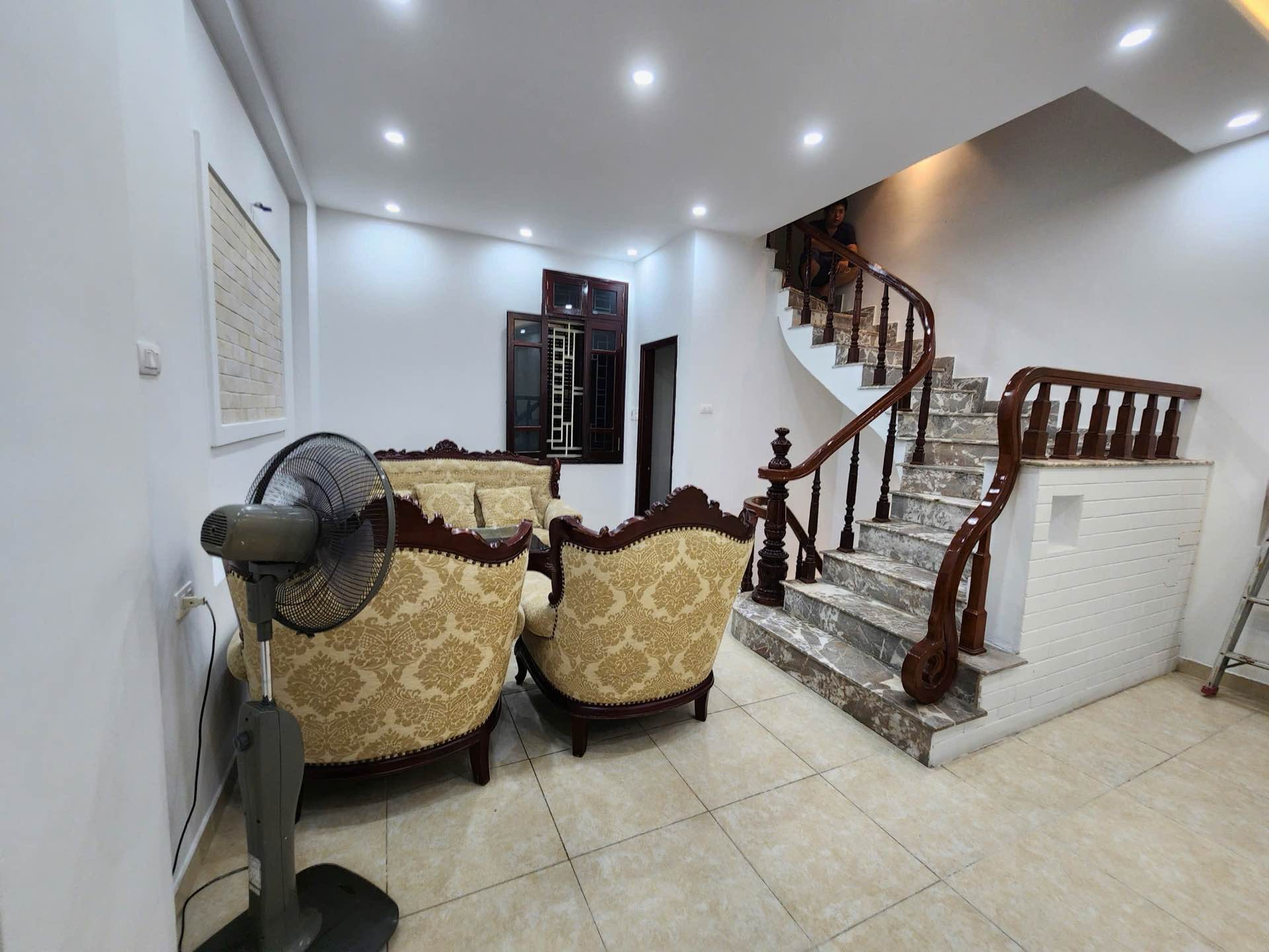 Bán nhà Lương Khánh Thiện - diện tích 54m2 5 tầng - Nhà mới, thoáng trước sau - giá 15,4 tỷ