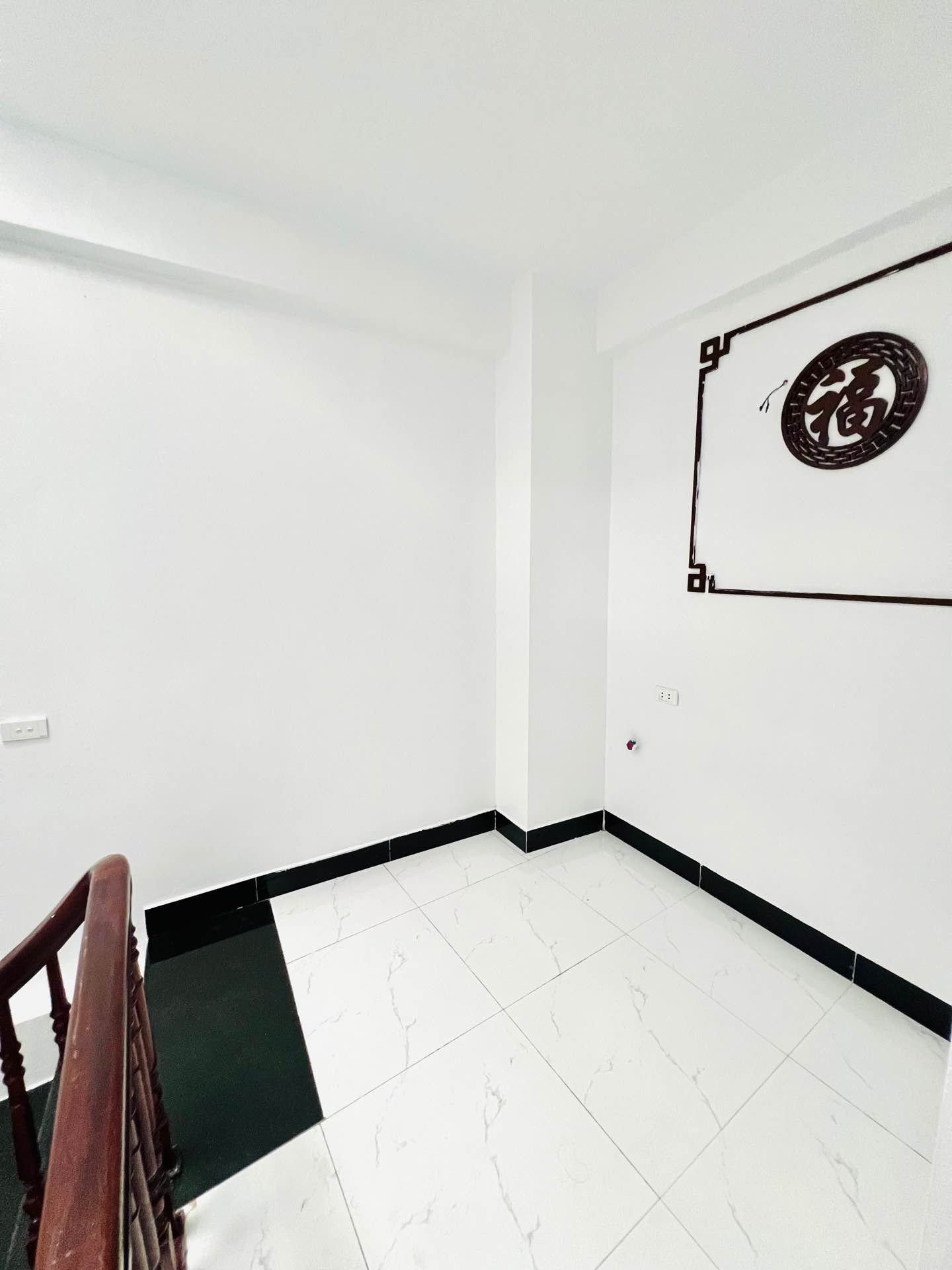 Bán nhà Tam Trinh - diện tích 35m2 6 tầng - Ngõ nông gần phố - giá 8,3 tỷ