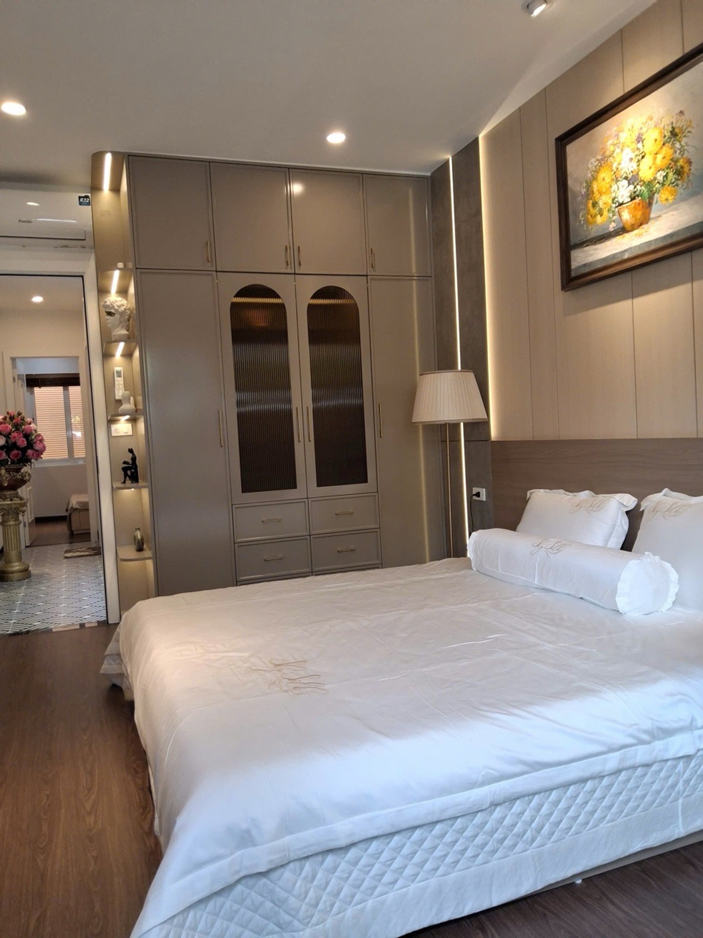 Bán nhà Cảm Hội - diện tích 62m2 5 tầng - Nhà đẹp hiếm có - giá 19,8 tỷ