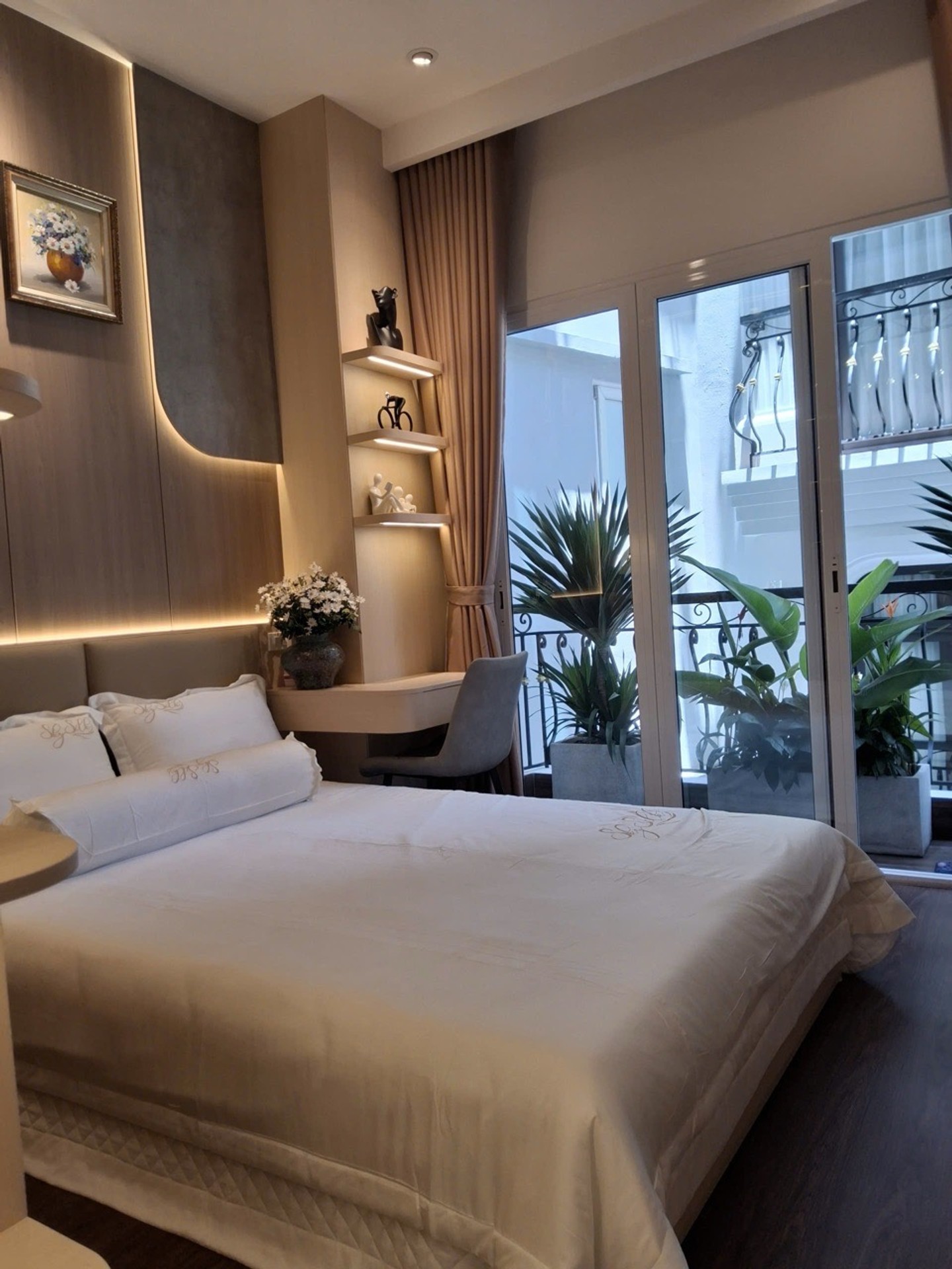 Bán nhà Cảm Hội - diện tích 62m2 5 tầng - Nhà đẹp hiếm có - giá 19,8 tỷ