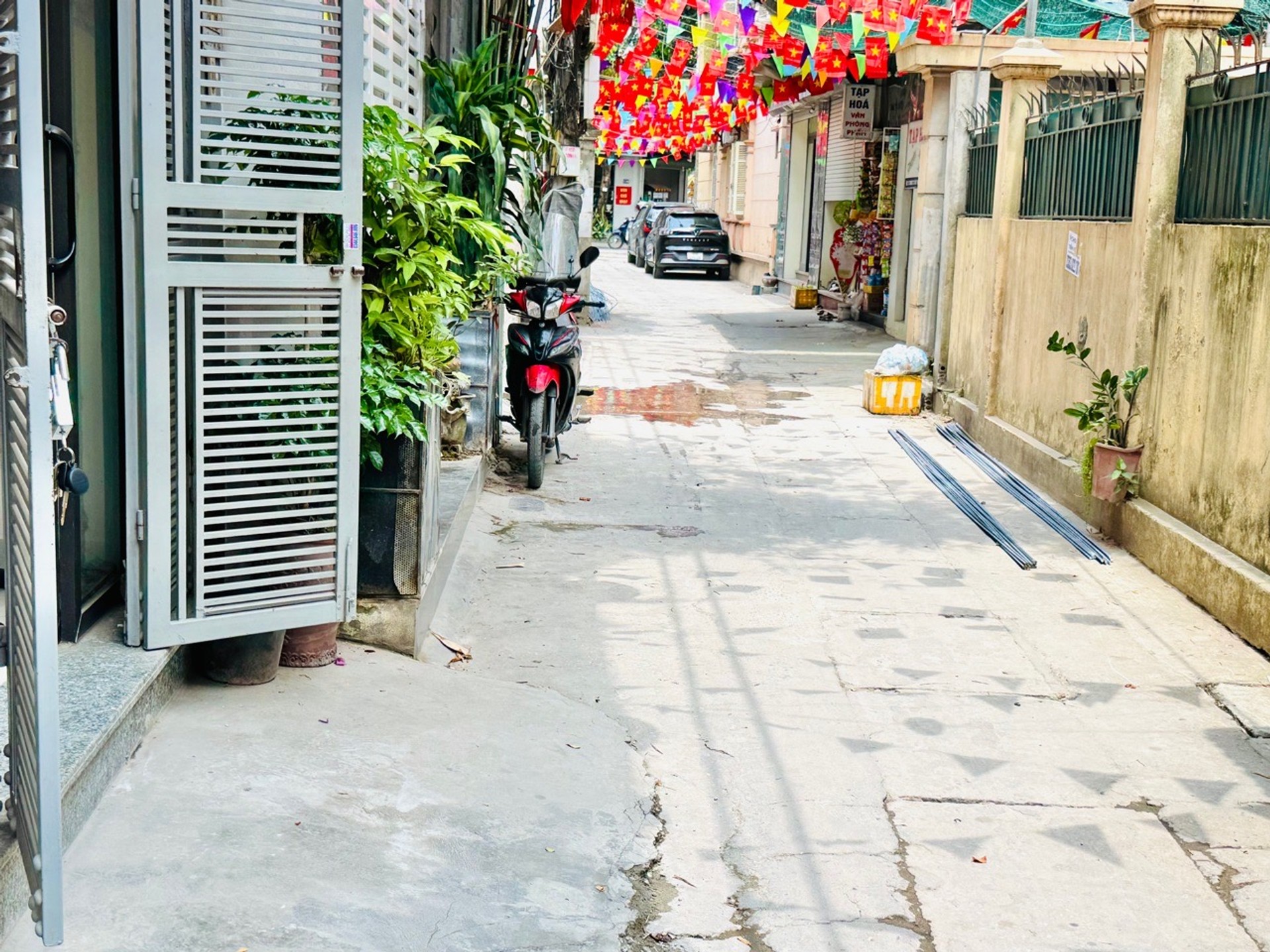 Bán nhà Tây Trà - diện tích 31m2 4 tầng - ô tô đỗ cửa - giá 9,2 tỷ