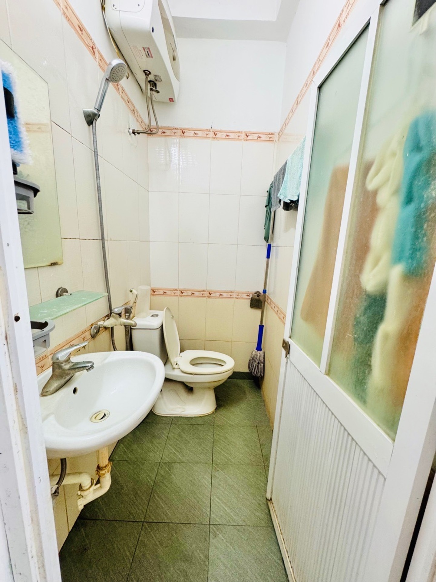 Bán nhà Tây Trà - diện tích 31m2 4 tầng - ô tô đỗ cửa - giá 9,2 tỷ