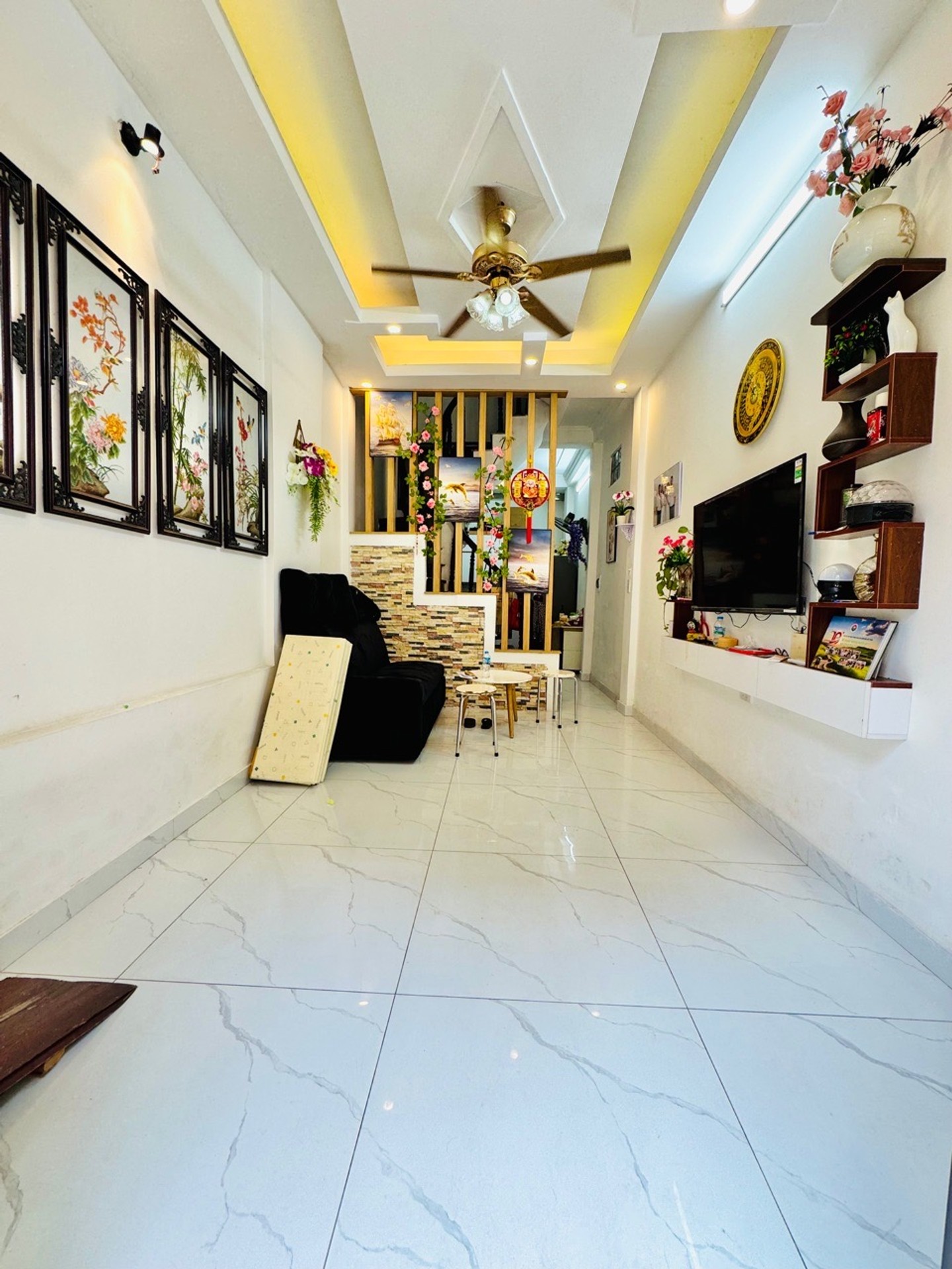 Bán nhà Tây Trà - diện tích 31m2 4 tầng - ô tô đỗ cửa - giá 9,2 tỷ