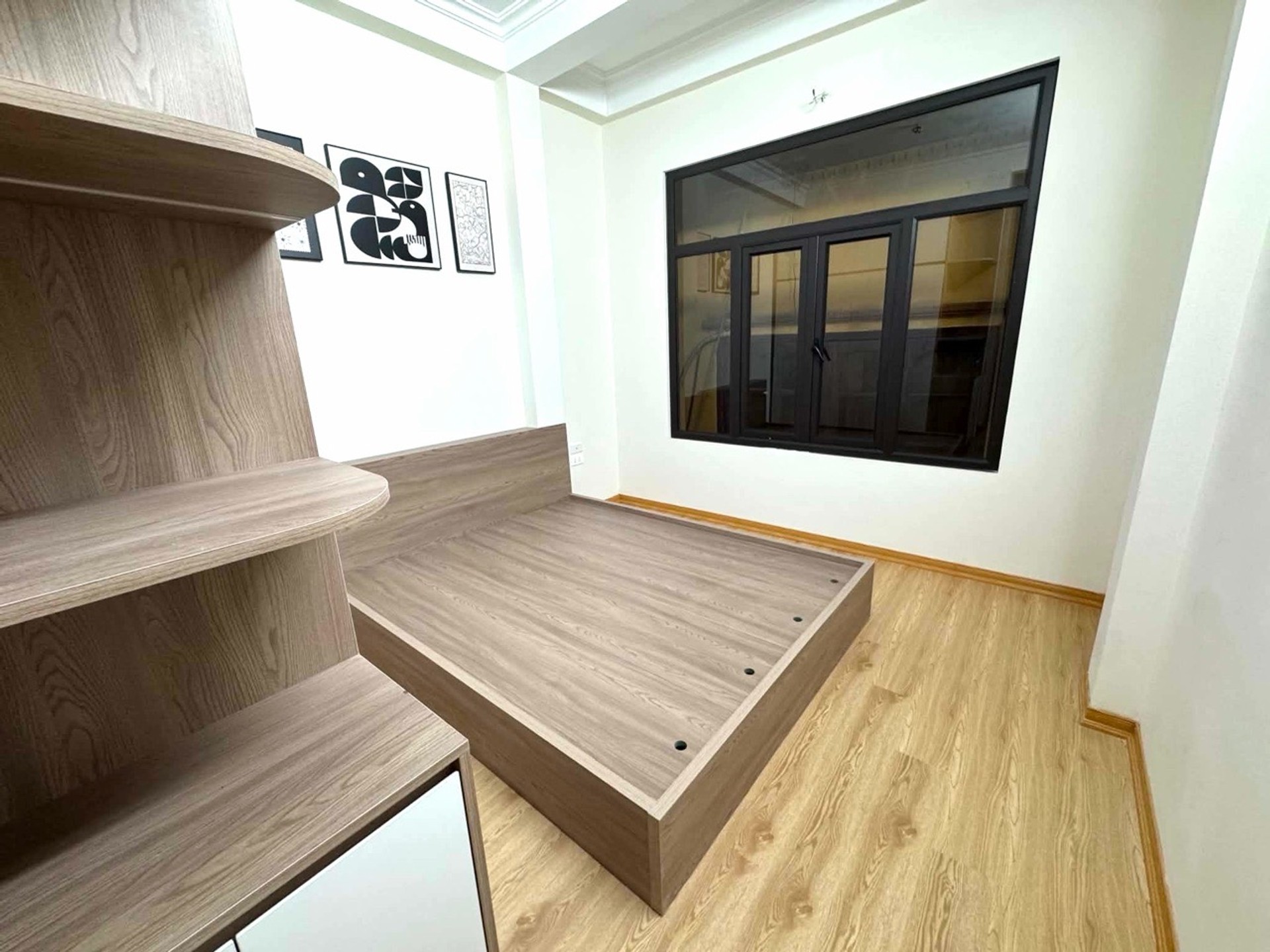Bán nhà Khuất Duy Tiến - diện tích 19m2 6 tầng - ô tô đỗ cửa - giá 7,8 tỷ