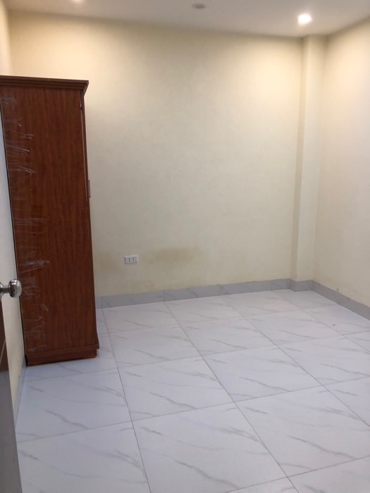 Bán nhà Dương Văn Bé - diện tích 112m2 6 tầng - Ô TÔ ĐỖ - giá 25 tỷ