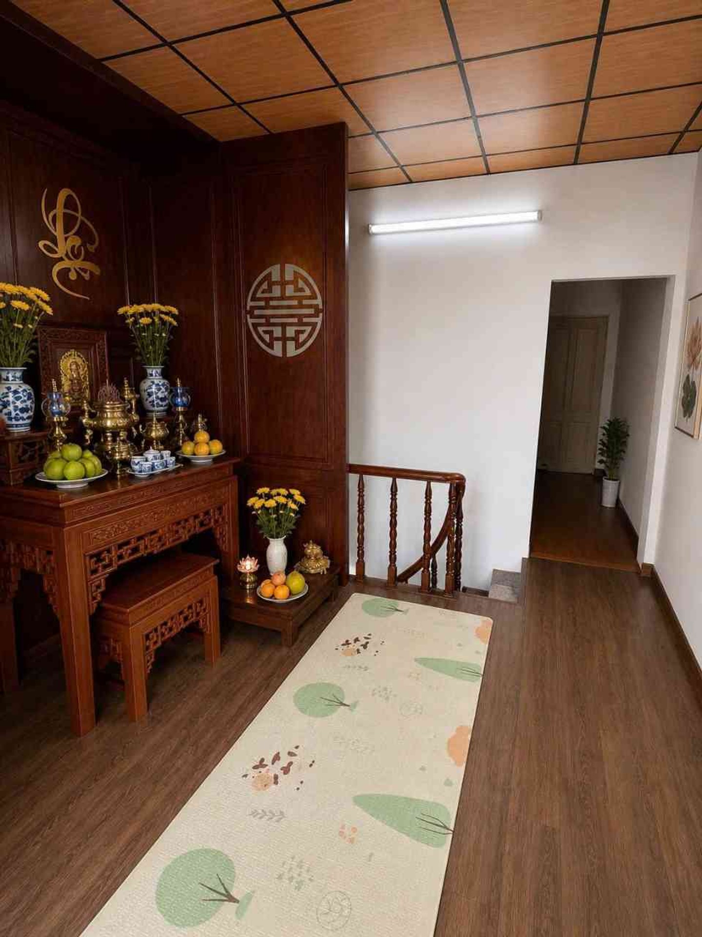 Bán nhà Phố 8/3 - diện tích 42m2 4 tầng - Lô góc mặt ngõ thông - giá 6,3 tỷ