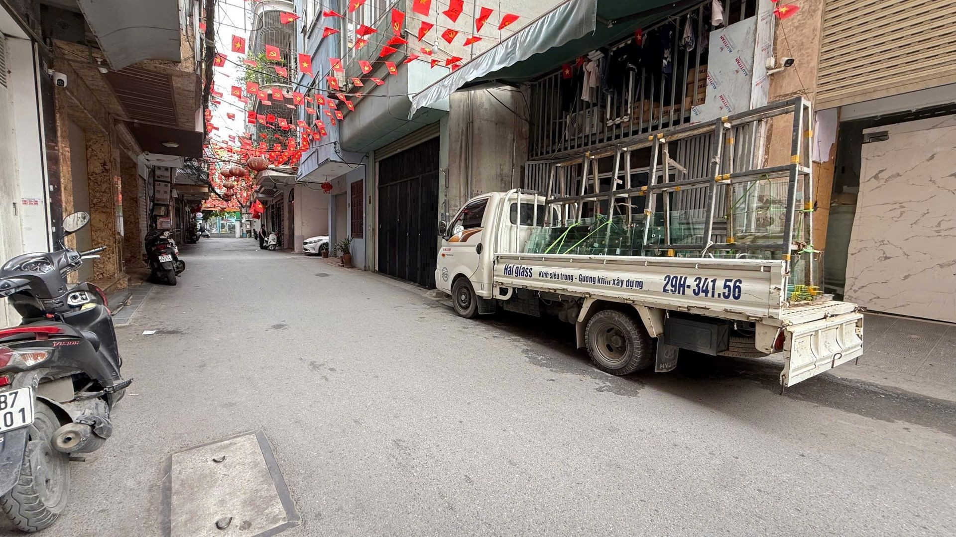 Bán nhà Khương Hạ - diện tích 81m2 7 tầng - ô tô tránh - giá 37,5 tỷ