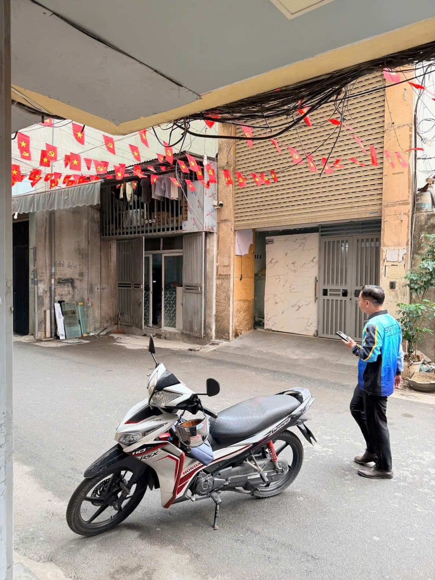 Bán nhà Khương Hạ - diện tích 81m2 7 tầng - ô tô tránh - giá 37,5 tỷ