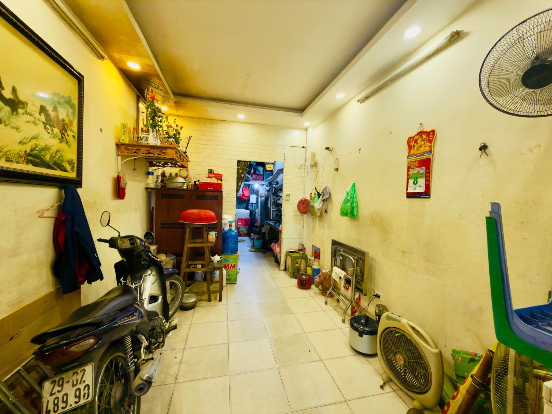 Bán nhà Dương Văn Bé - diện tích 28m2 2 tầng - Mặt phố vỉa hè 5m - giá 11,9 tỷ