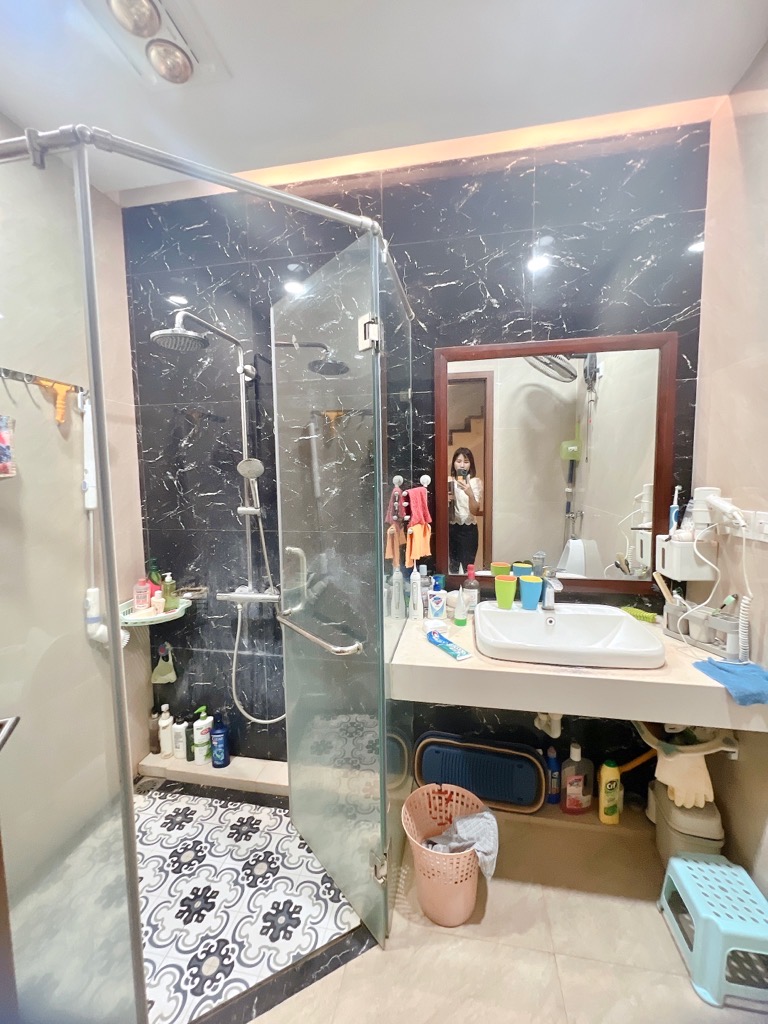 Bán nhà Lĩnh Nam - diện tích 90m2 5 tầng - ô tô tránh - giá 33,9 tỷ