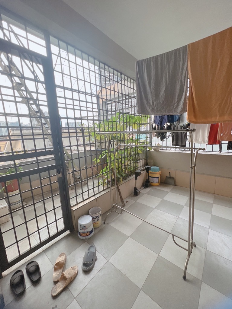 Bán nhà Lĩnh Nam - diện tích 90m2 5 tầng - ô tô tránh - giá 33,9 tỷ