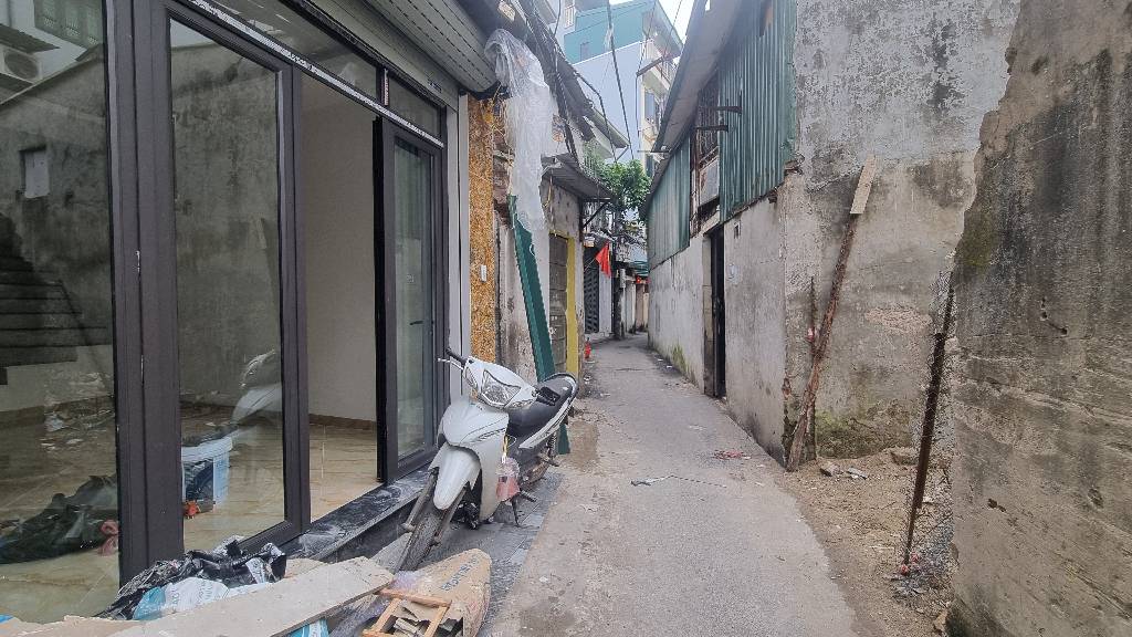 Bán nhà Thịnh Liệt - diện tích 30m2 5 tầng - ô tô tránh - giá 7,36 tỷ