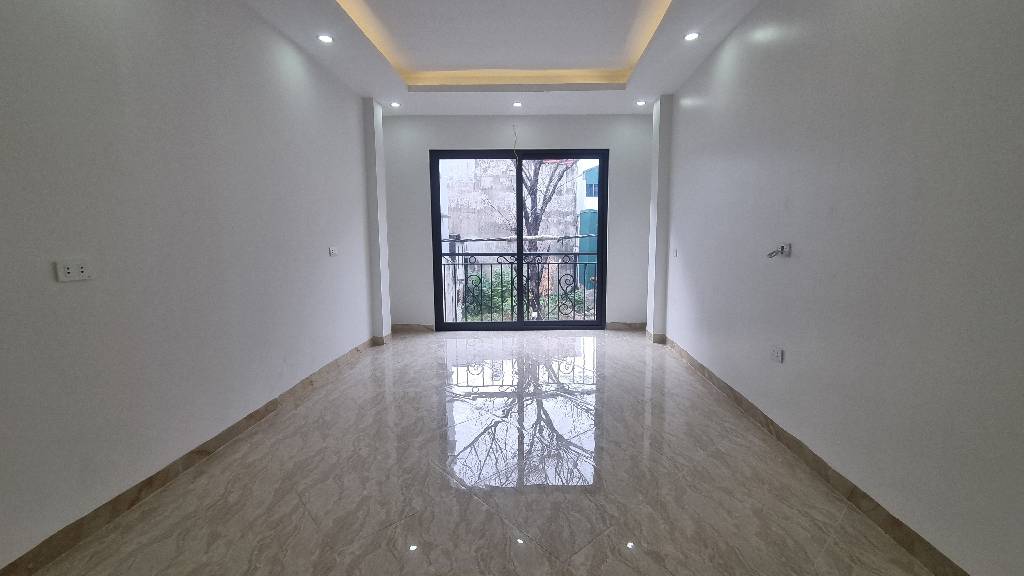 Bán nhà Thịnh Liệt - diện tích 30m2 5 tầng - ô tô tránh - giá 7,36 tỷ