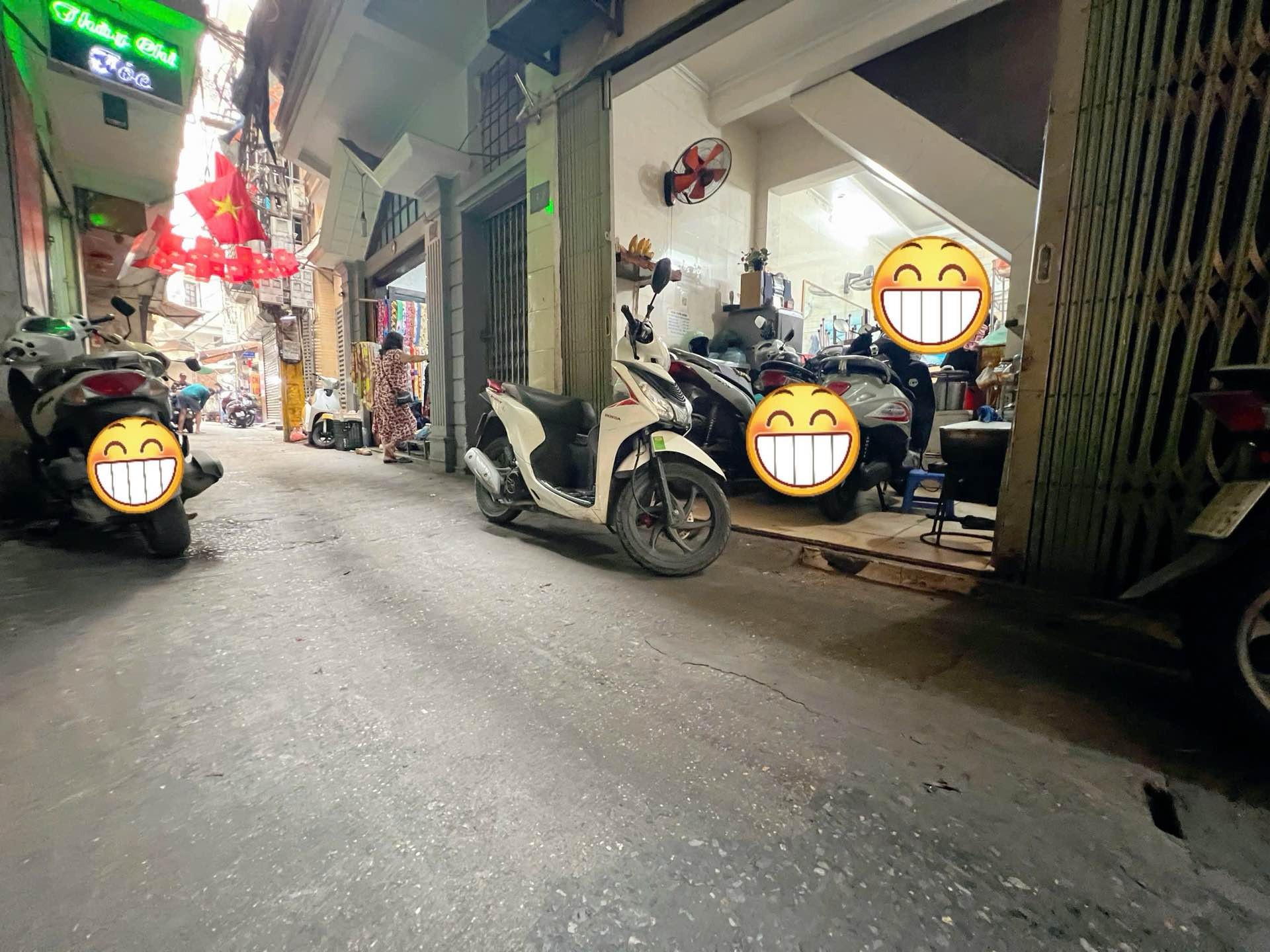 Bán nhà Nguyễn Cao - diện tích 22m2 5 tầng - Mặt ngõ to, sát phố - giá 6,5 tỷ