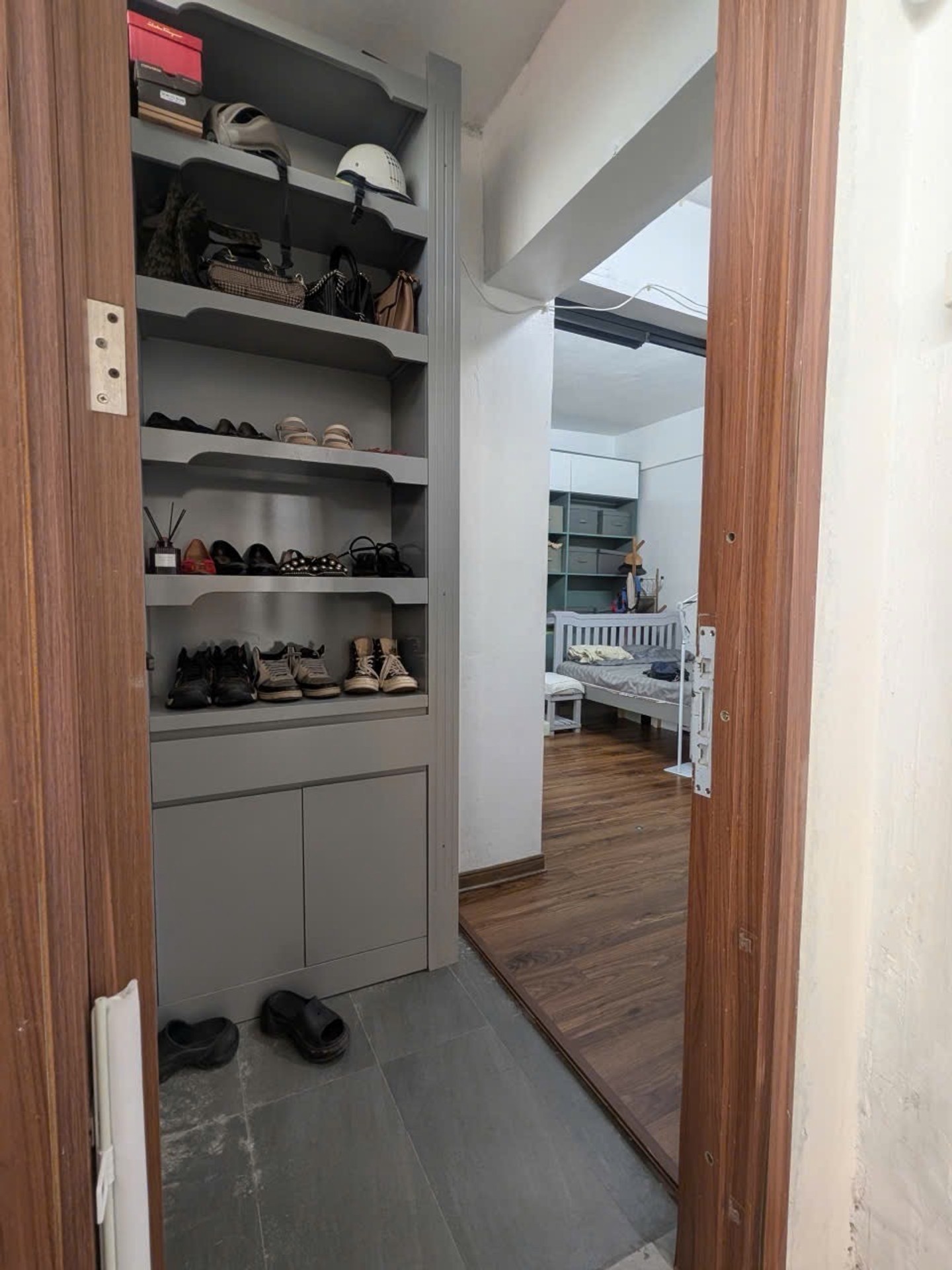 Bán nhà Tôn Đức Thắng - diện tích 48m2 1 tầng - Căn hộ tập thể du lịch - giá 3,65 tỷ