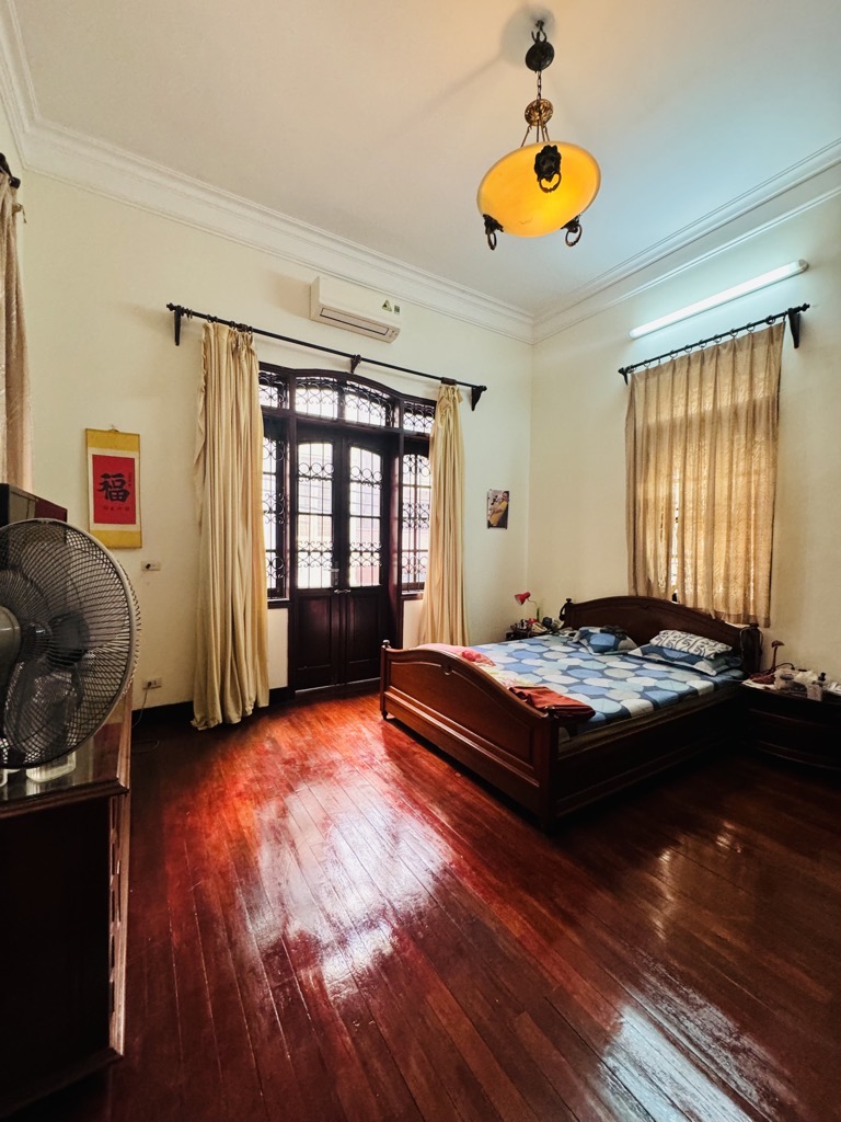 Bán nhà Thái Hà - diện tích 154m2 4 tầng - Lô góc 2 mặt thoáng - giá 46 tỷ