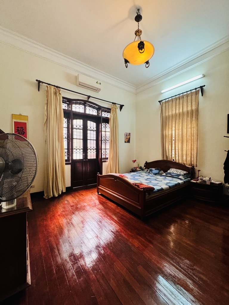 Bán nhà Thái Hà - diện tích 154m2 4 tầng - Lô góc 2 mặt thoáng - giá 46 tỷ