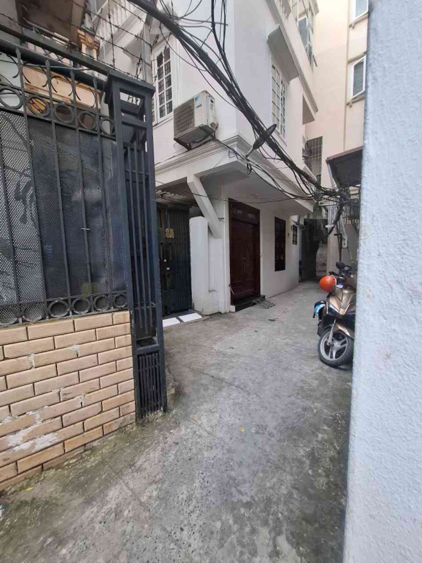Bán nhà Hai Bà Trưng - diện tích 39m2 4 tầng - Ngõ thông tứ tung - giá 5 tỷ