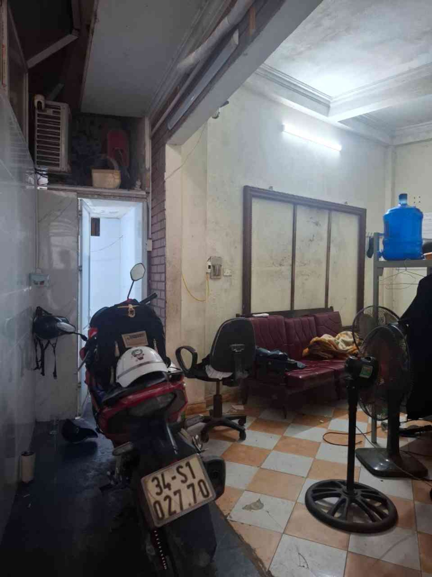 Bán nhà Hai Bà Trưng - diện tích 39m2 4 tầng - Ngõ thông tứ tung - giá 5 tỷ
