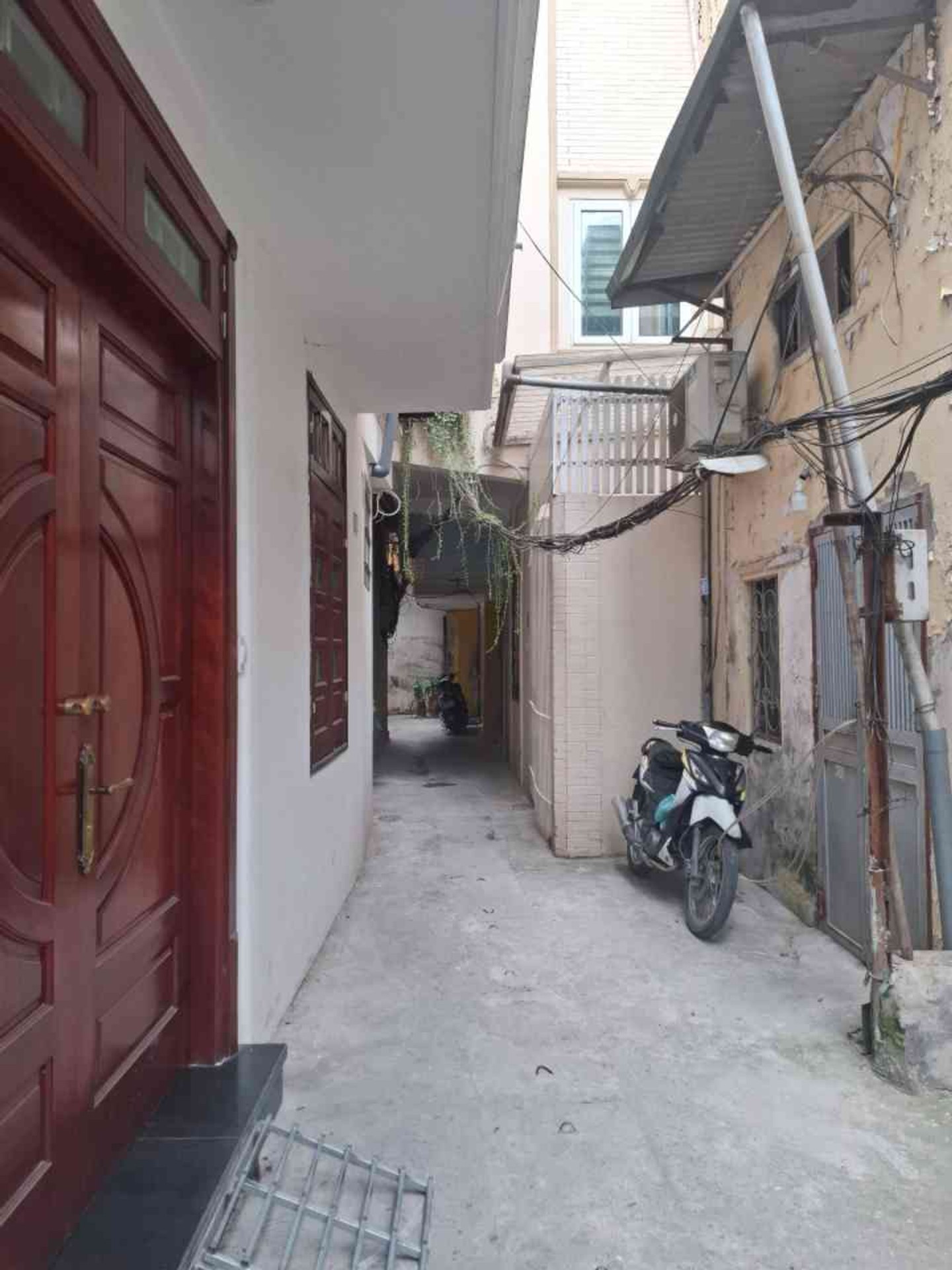 Bán nhà Hai Bà Trưng - diện tích 39m2 4 tầng - Ngõ thông tứ tung - giá 5 tỷ
